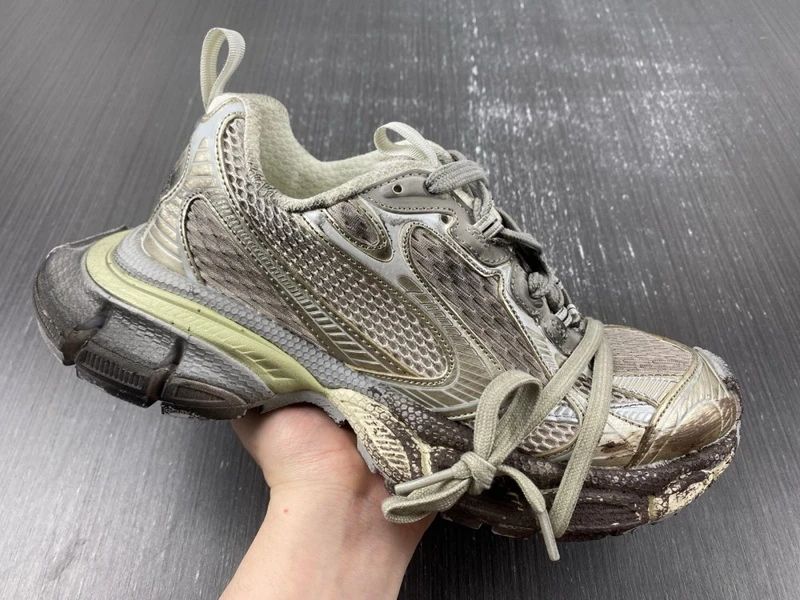 Balenciaga 3XL - Dark Grey/Black