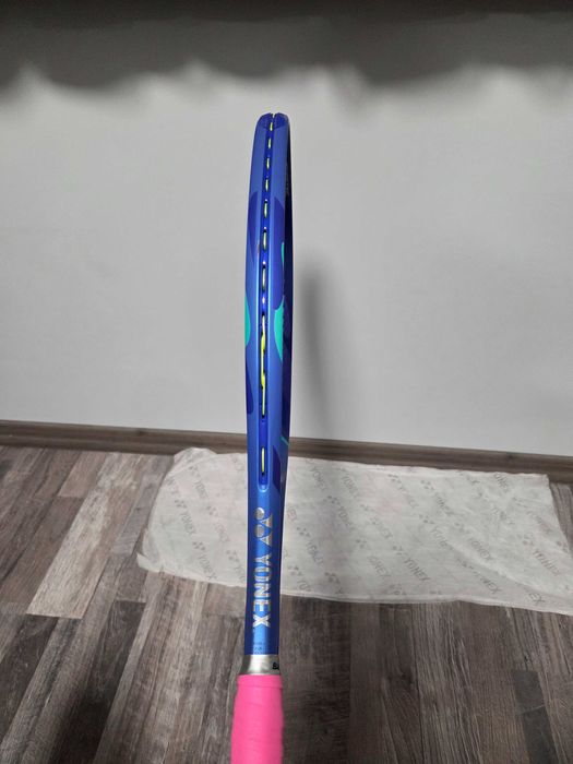 Yonex ezone 100L