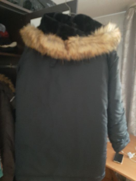 Продам куртку Аляска чёрный цвет