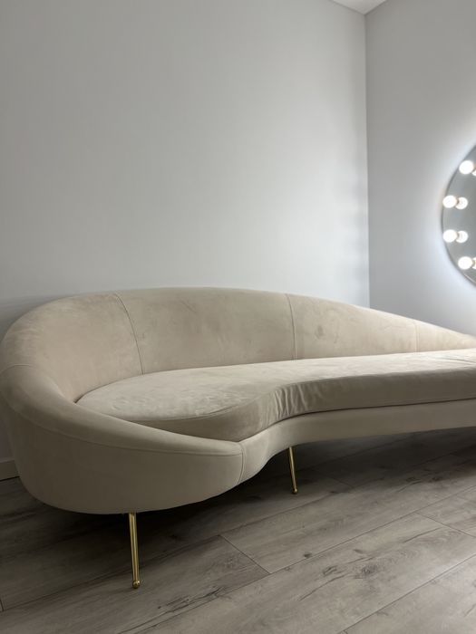 Canapea crem moderna