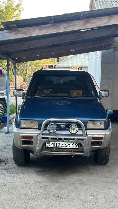 Ниссан мистрал срочно