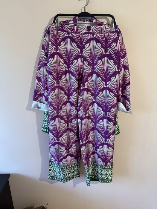 Костюм на зара в няколко цвята