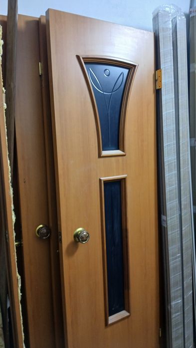 Продам двери в хорошем состоянии