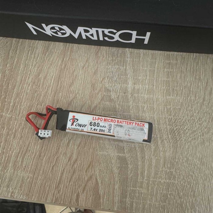 Pistol Novritsch SSE18 Gen2 + toc și platformă coapsă