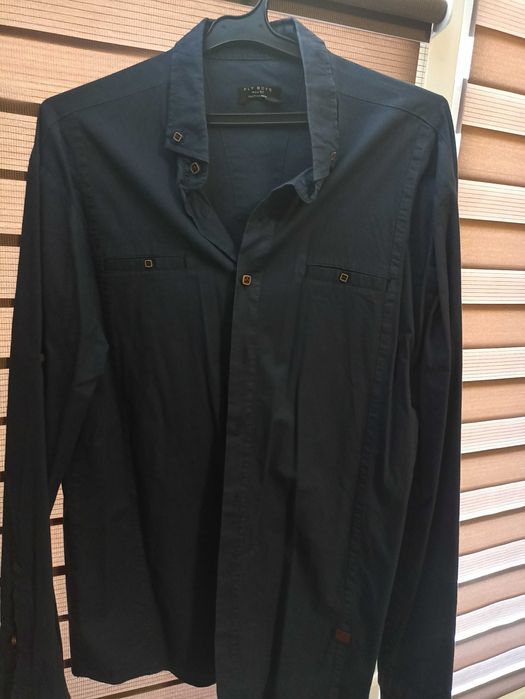 Мъжки ризи, различни цветове и размери