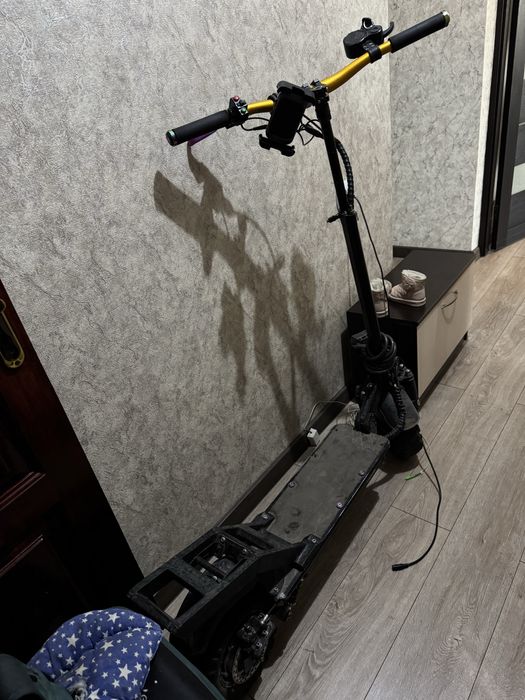 Самокат электрический