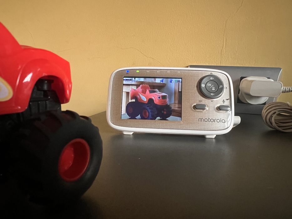 Видео Бебефон Motorola MBP669 Connect