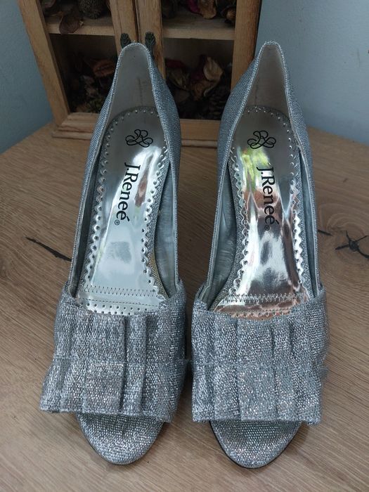 Сребърни официални  обувки