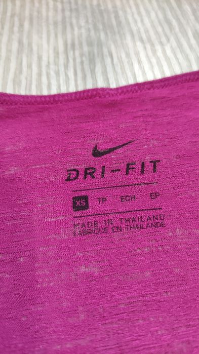Nike Дамска тениска XS в отлично състояние