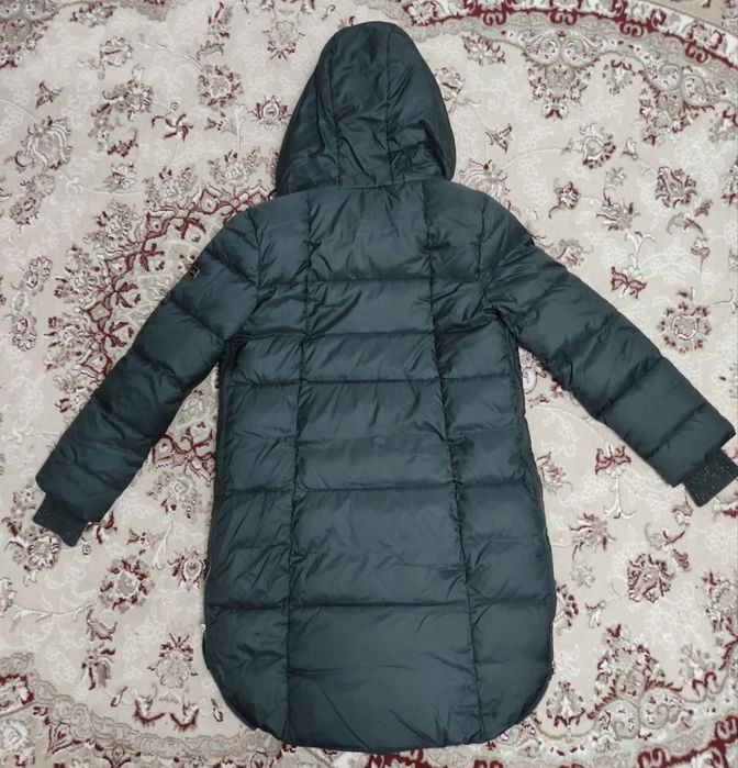 Зимний пуховик.