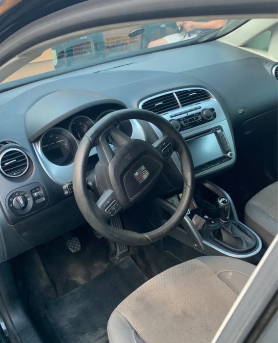 Seat altea автомобил