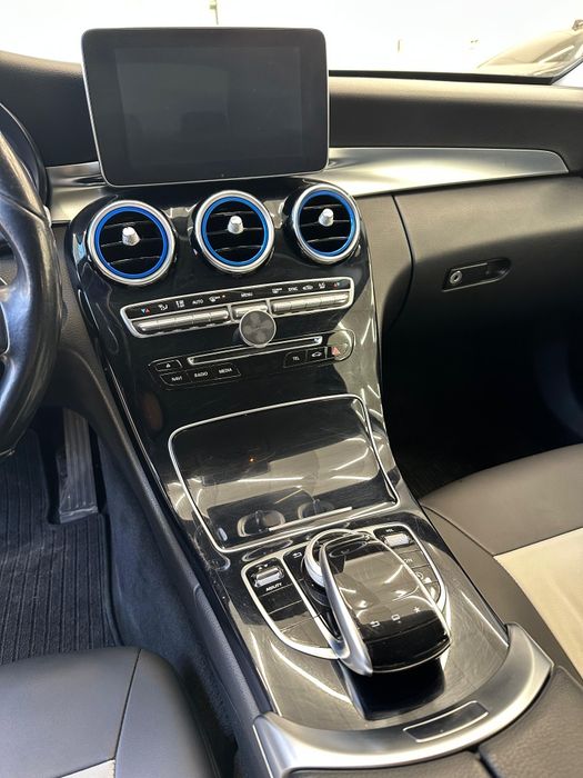 Mercedes-Benz C-Class C200 W205