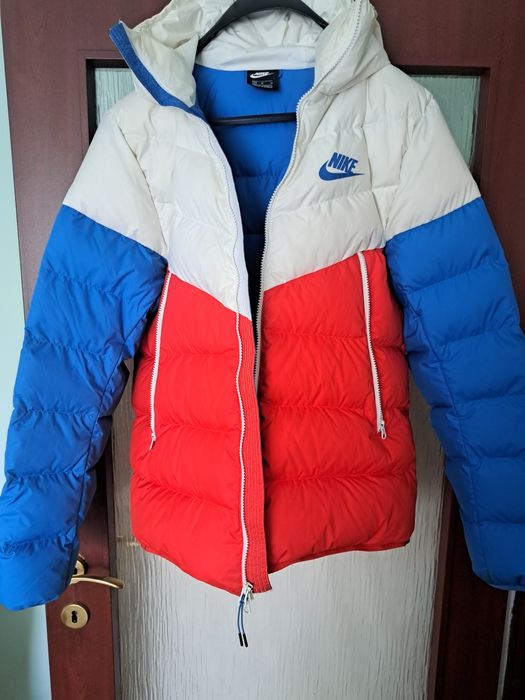 Geaca de iarna calduroasa Nike