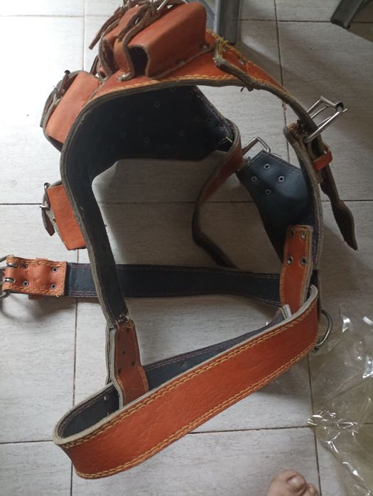 Шлейка с утяжелителями для крупных пород собак.