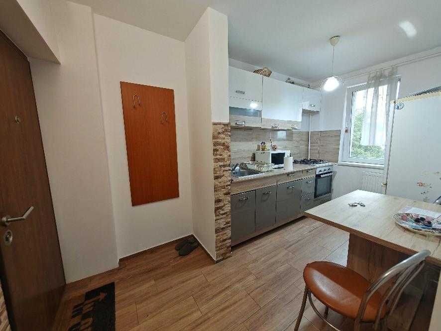 Inchiriem Apartament 2 Camere, Modern, Semidecomandat, Astra