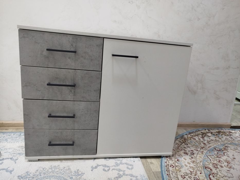 Продам комод тумбочка шкафчик