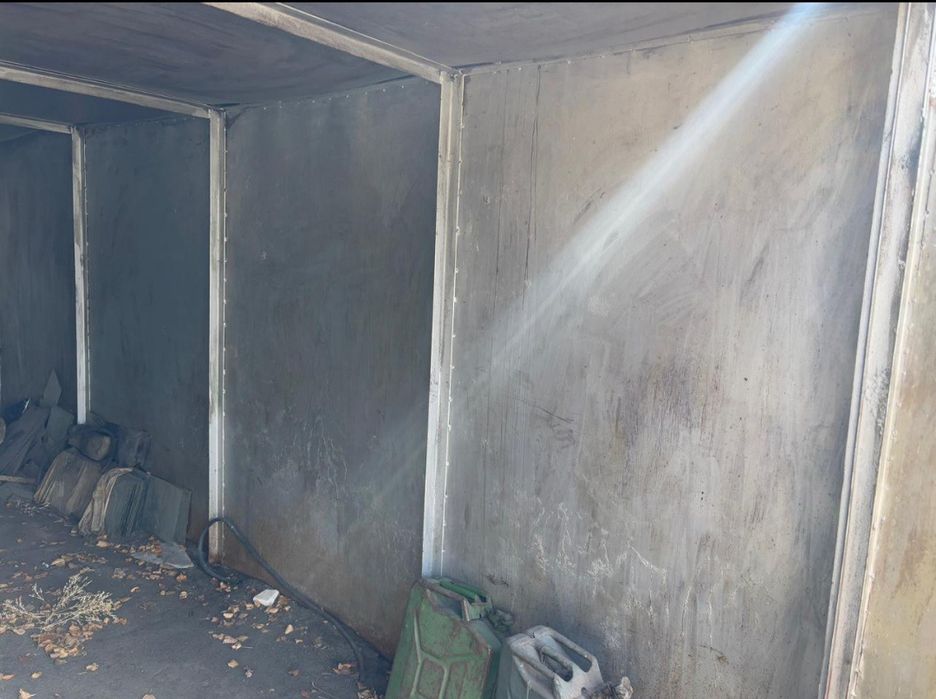 Продам железный гараж.