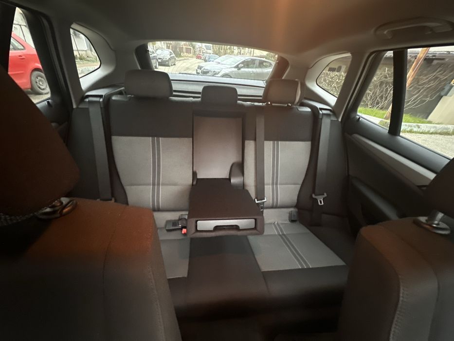 Bmw x1 se prezinta si merge impecabil!