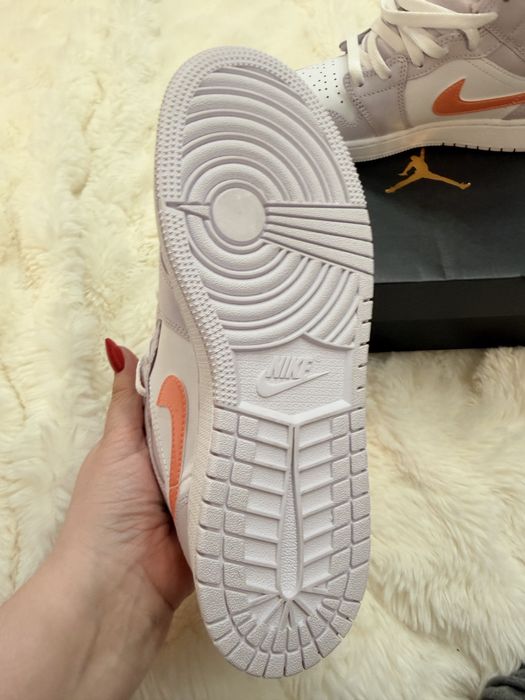 Кроссовки AirJordan 1 Mid