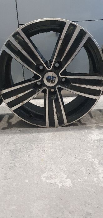 Продам диск без шин