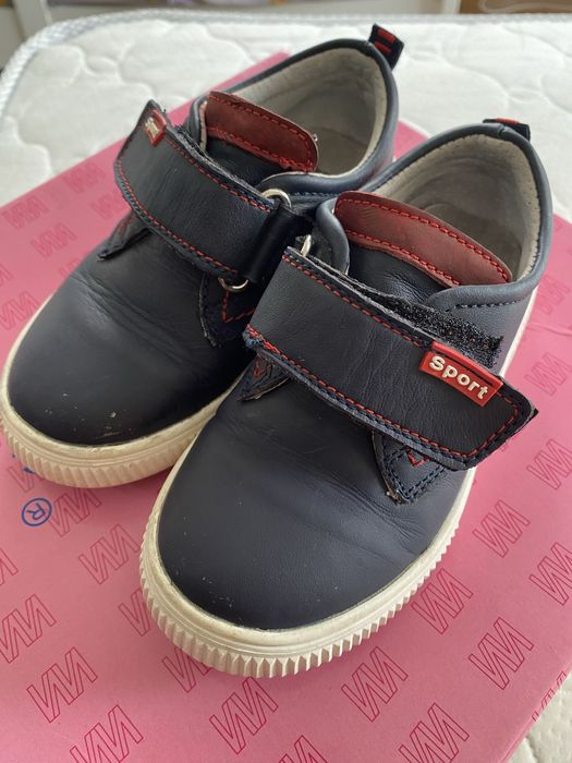 Кроссовки на мальчика