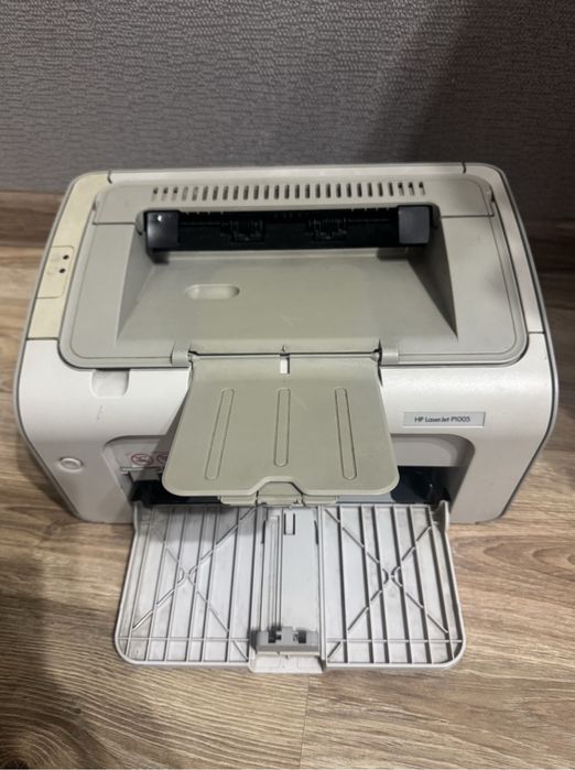 Принтер HP LaserJet P1005.