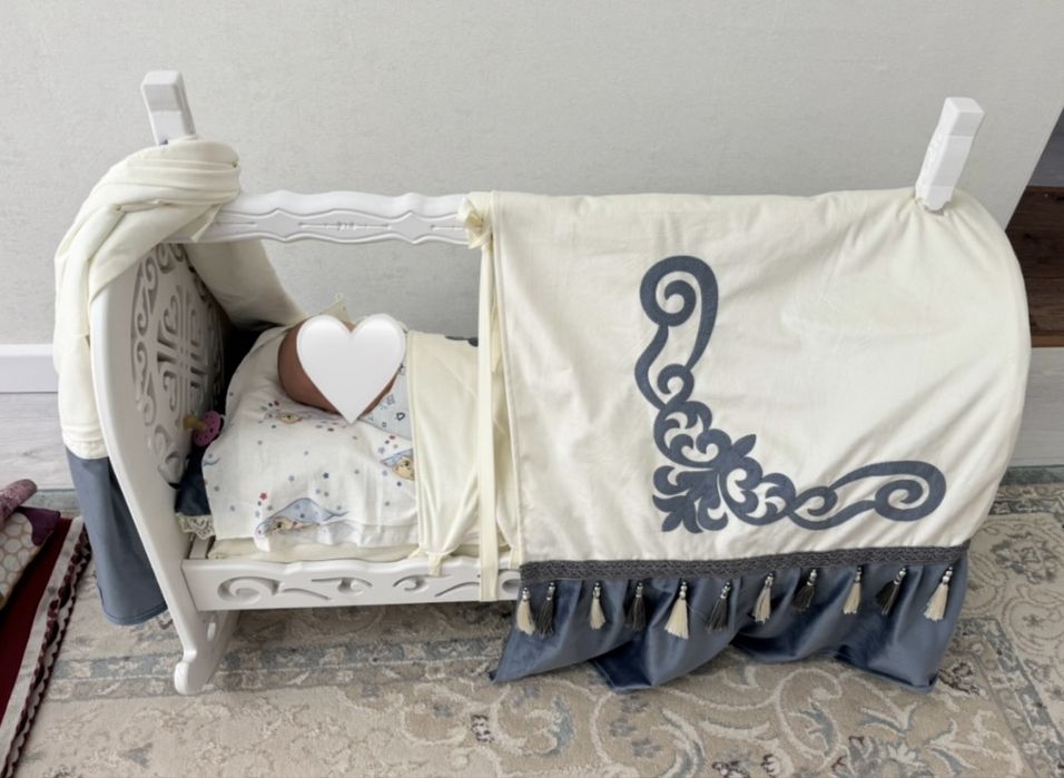 Бесик с корпешками