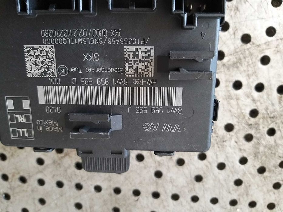 Modul calculator usa stanga spate audi q5 fy 8w1959595j 8w1959595d