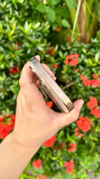 iPhone 16 PRO MAX cu 96% Bateria