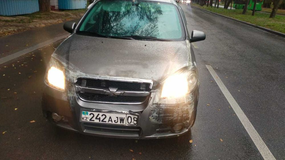 Машина шевррлет авео