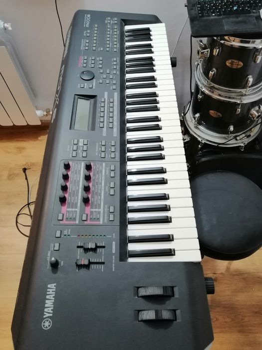 Yamaha MOX 6 синтезатор