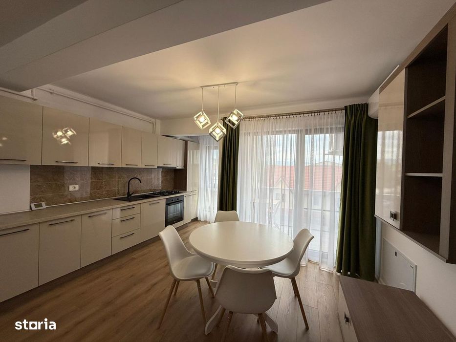 De vanzare Apartament 3 camere, zona Alba Micesti Bloc Nou.