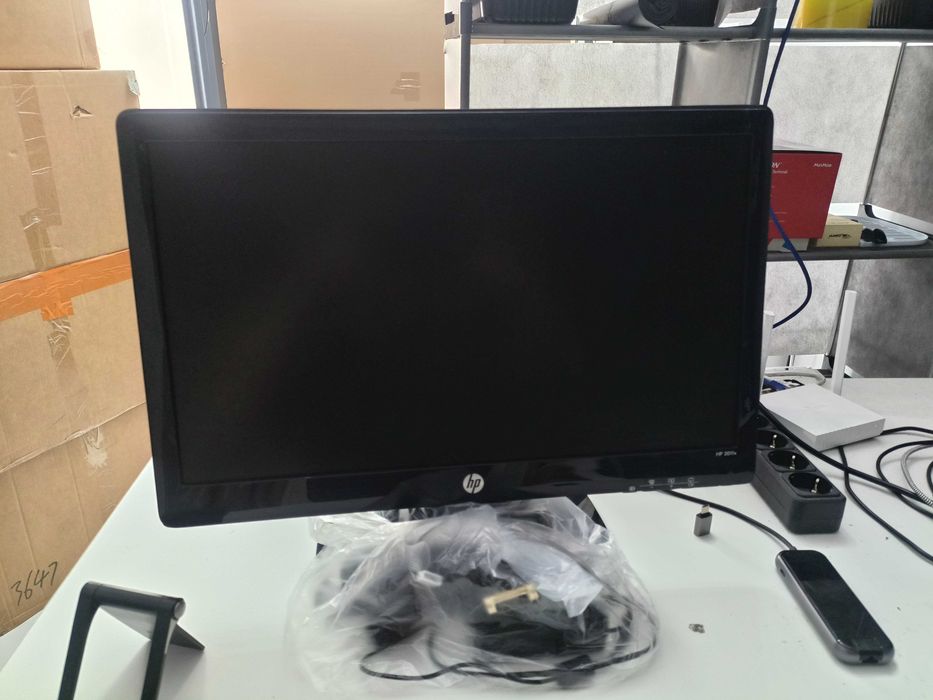 Мелкий монитор hp 2011x