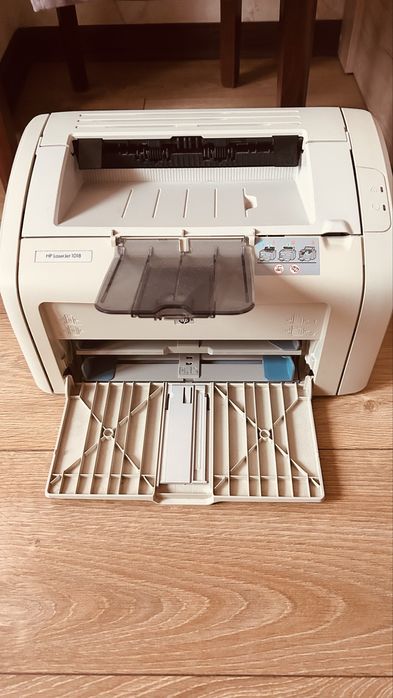 Продам принтер hp1018
