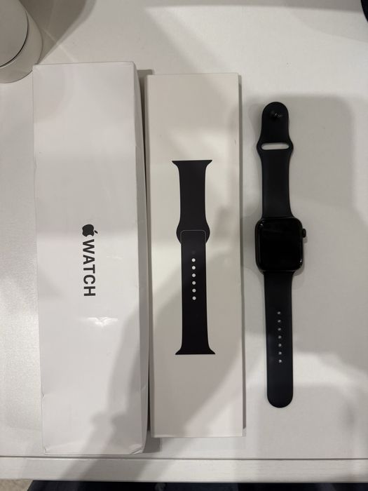 Apple watch SE 44 мм
