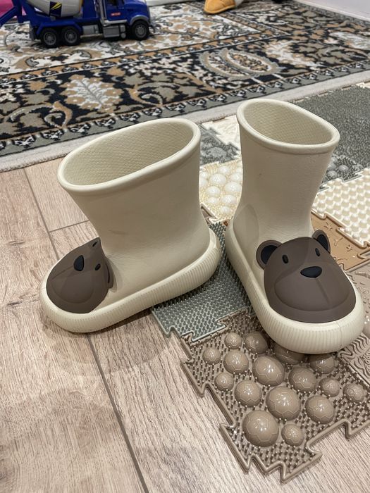 Резиновые сапожки