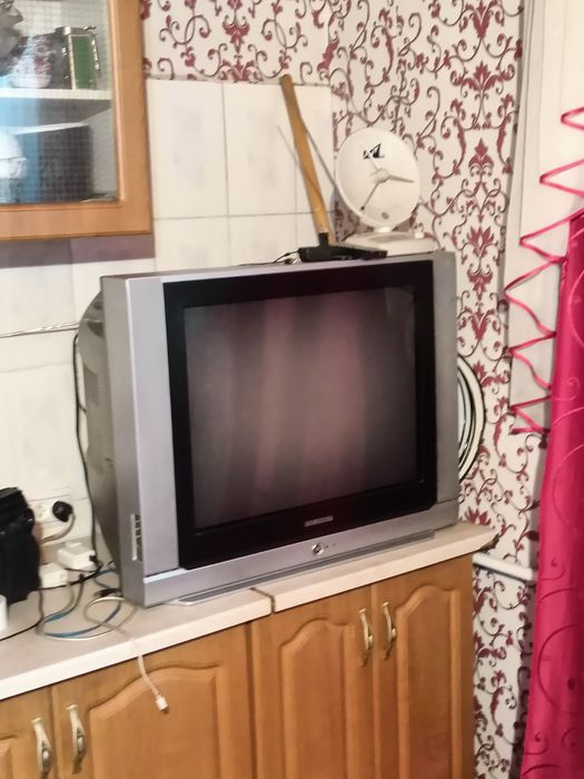 Продаю телевизор Samsung