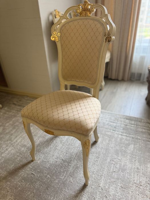 Стулья Италия 8 шт