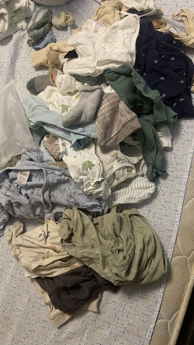 Продам детские вещи