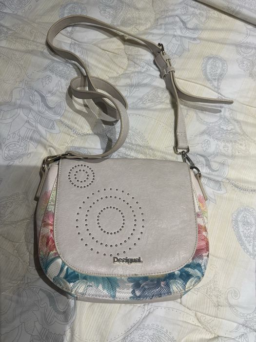 дамска чанта в ежедневен стил