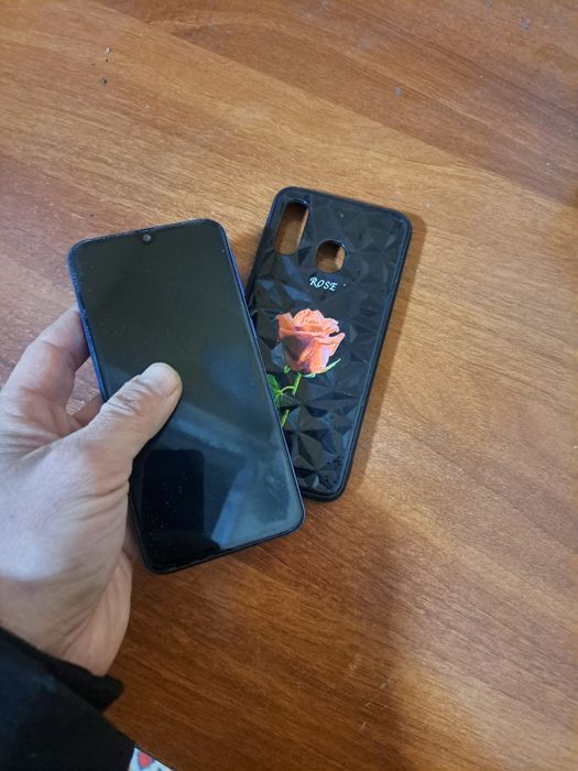 Samsung A040 sotiladi