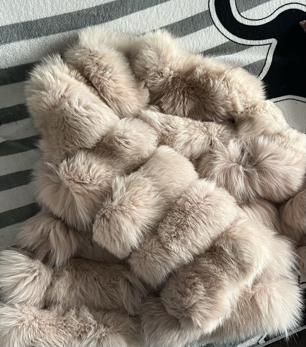 Продам шубу песец