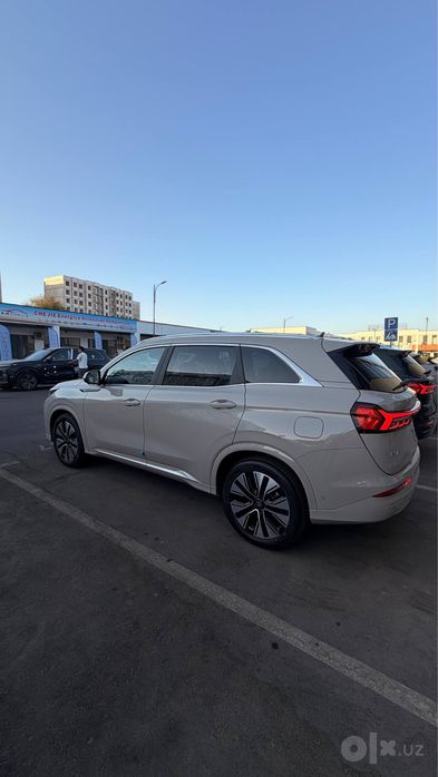 Dongfeng fengong landian E5 plus