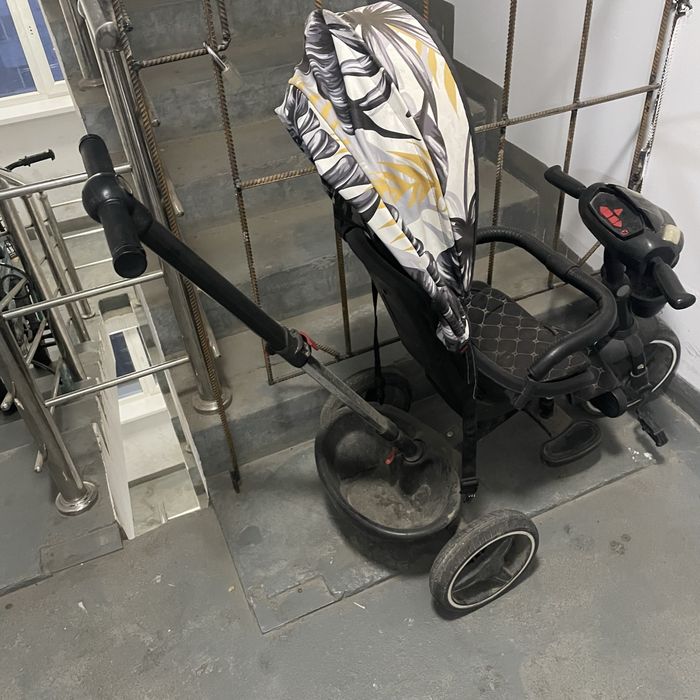 Трехколесный велосипед