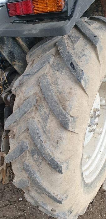 Vand  2 Anvelope 16.9-R38