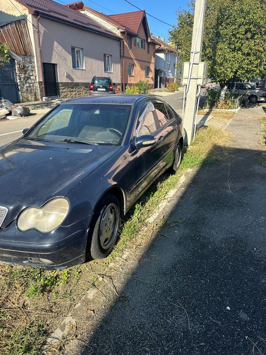Mercedes benz C220