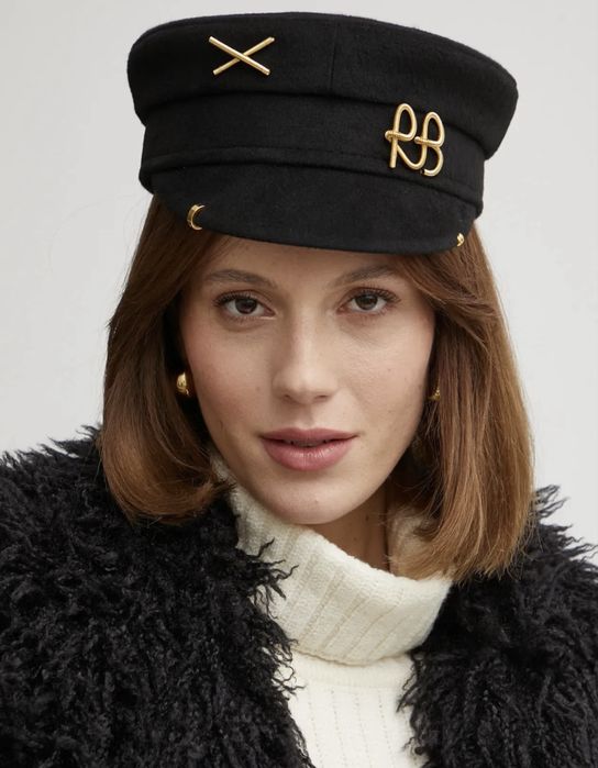 Уникална шапка RB