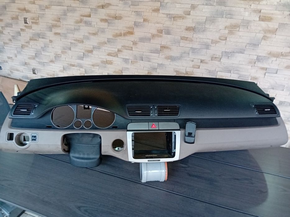 Planșă bord Passat B6