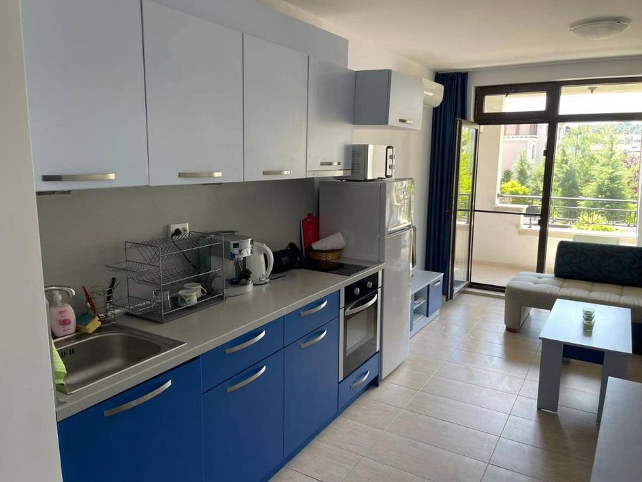 Продава се Двустаен апартамент в Созопол - 63 кв.м за 1635 €/кв.м - Снимка #3