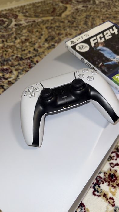 Продам в идеальном состоянии Playstation 5